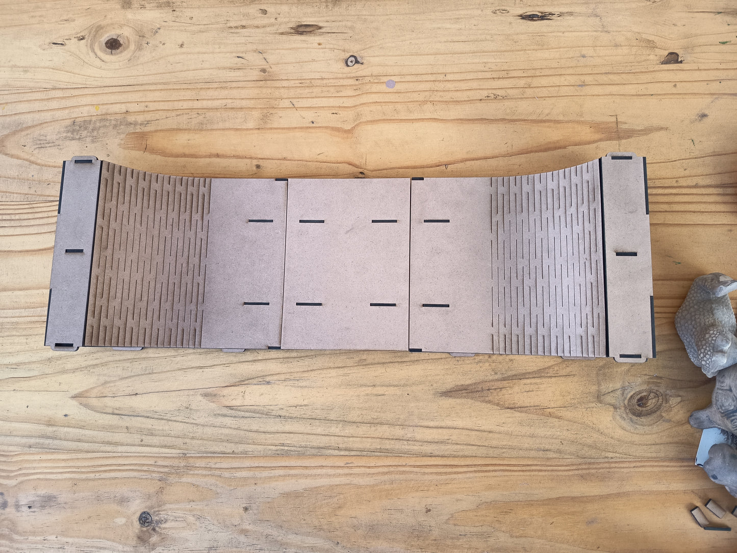 Modular Half Pipe - Laser Cut Fingerboard Ramp