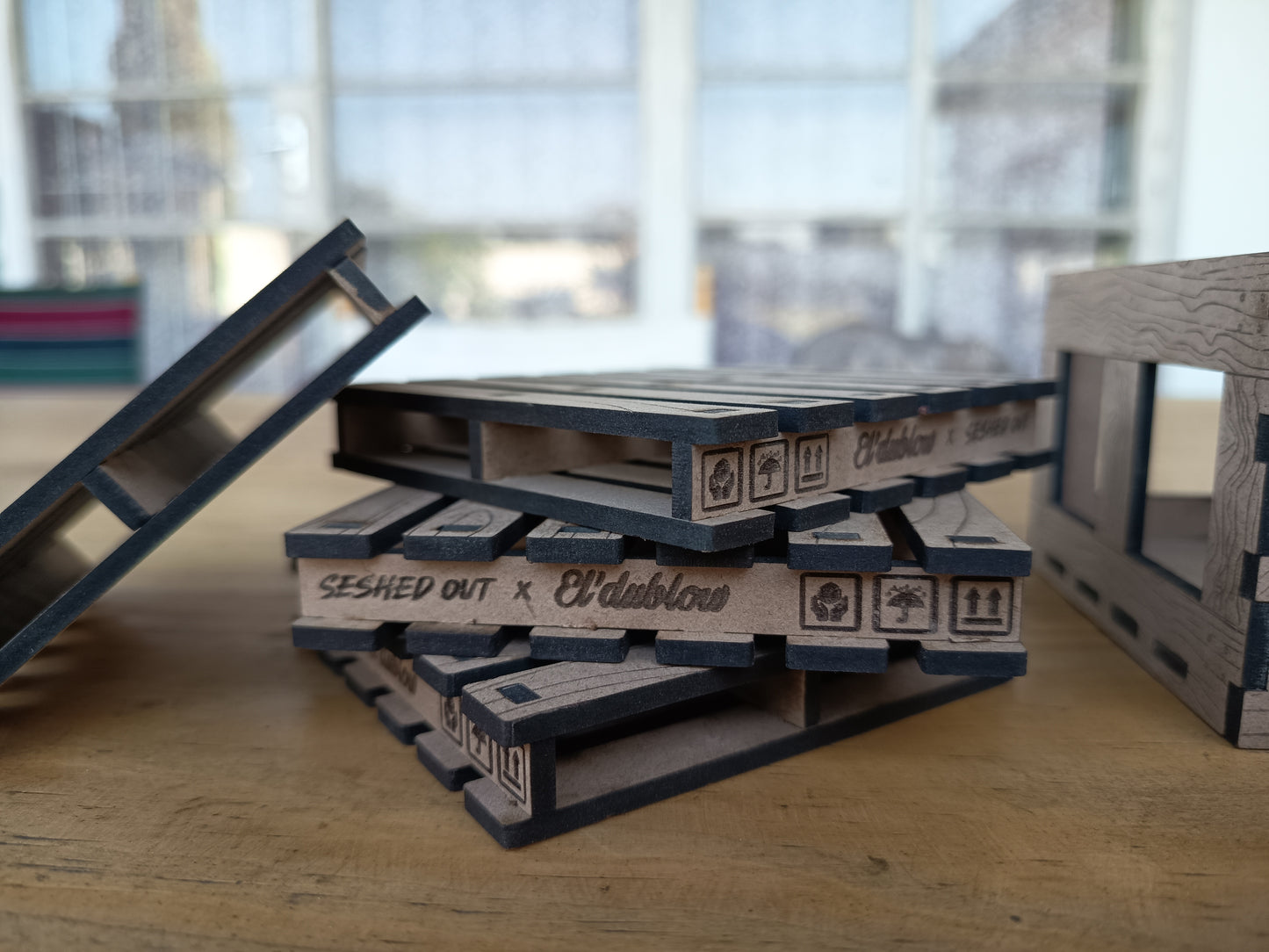 Seshed Out × El’dublow Mini Pallet Crate (4-Pack)